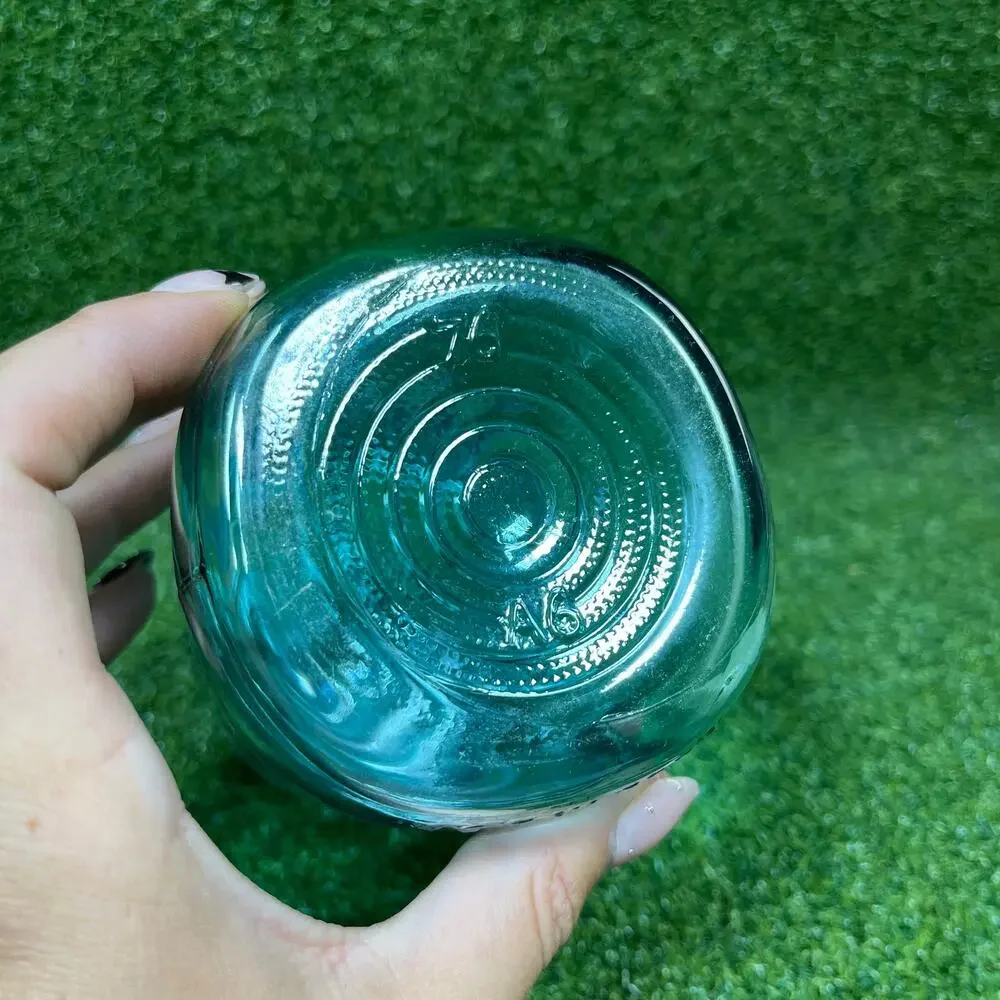Vintage Blue Ball Ideal Mason Jar with Lid Pint Size